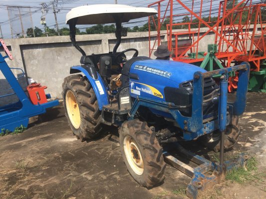 รถไถ New Holland TC48R...