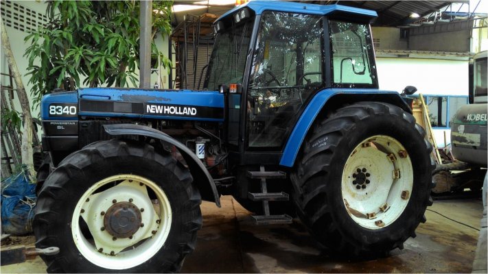 ขายรถไถฟอร์ด FORD NEW HOLLAND 8340 4WD ไม่เคยใช้งานในไทยมาก่อน...