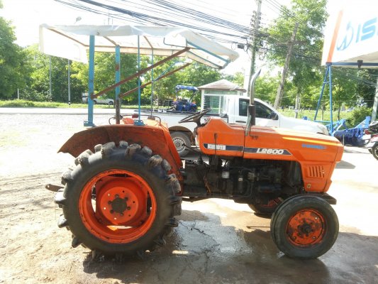 ขายด่วน !! คูโบต้า L2600 26แรงตัวเปล่า ตามสภาพ...
