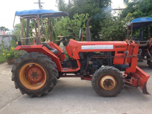 ขายด่วน !! คูโบต้า L3505DT 35แรง ใบดัน...
