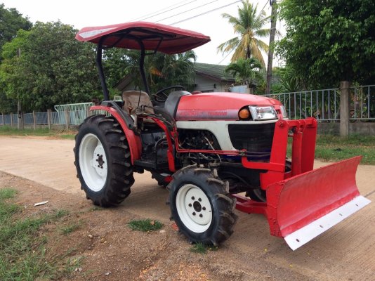 ขายครับ ยันม่าร์ EF352T ใบดันพร้อมโรตารี่ เครื่องแน่นๆครับ ไม่มีหอน สภาพดีมากครับ (ยางใหม่4เส้น) สนใจติดต่อครับ...