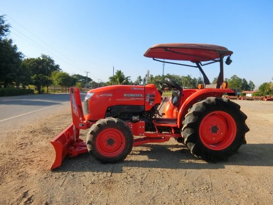 L4708 รถสวย พร้อมใช้งานคะ ทำงาน 1293ชม มีเล่มทะเบียนพร้อมโอน ราคา420000฿ต่อรองได้คะ สนใจติดต่อสอบถาม0906910337 พิกัด!!ร้านส.เจริญแทรกเตอร์ พิษณุโลก...