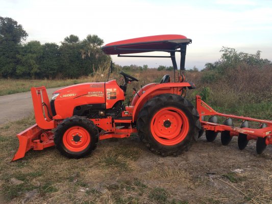 ขายครับ Kubota L3608SP สภาพพร้อมใช้ ทะเบียนพร้อมโอนครับ...
