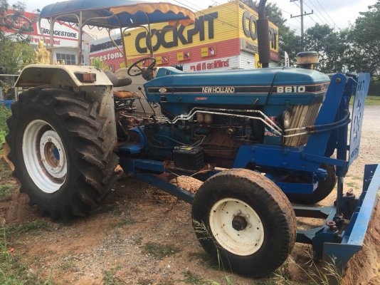 ขายด่วน !! FORD 6600 ใบดัน + ผาน 3 เสื้อลาย มีเล่มพร้อมโอน...
