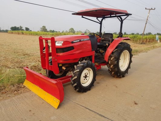 ขายครับ ยันม่าร์EF393T ใบดันติดตั้งใหม่ พร้อมผาน เครื่องแน่นๆครับ วิ่งไม่มีหอน สนใจติดต่อครับ...