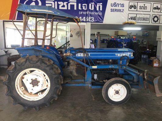  ขายด่วน !! ISEKI 2810 + ใบดัน 28 แรงม้า เพลาเดียว...