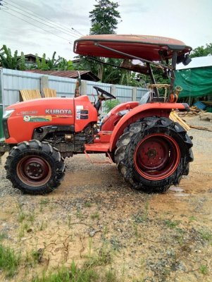 ขายรถไถคูโบต้า L3608 พร้อมอุปกรณ์การใช้งาน...