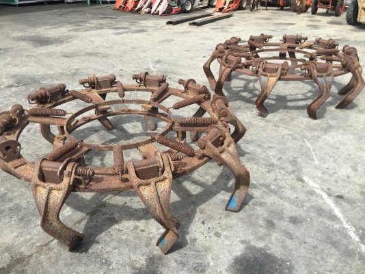 ขายล้อรถไถกันจม สำหรับรถไถใหญ่ นั่งขับ เช่น FORD ISEKI NEW-HOLLAND เส้นผ่าศูนย์กลางกระทะล้อ 111ซม....