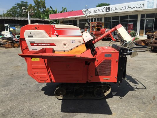 ขายตู้นวดข้าว สีฝัดข้าว บนรถบรรทุกตีนตะขาบ MITSUBISHI รุ่น FH600 มือ2ญี่ปุ่น สภาพดี สวยเดิม ใช้งานมาน้อย ได้ผลดี นวดฝัดเร็วมาก 600กก. ต่อ ชม. สีฝัด แย...