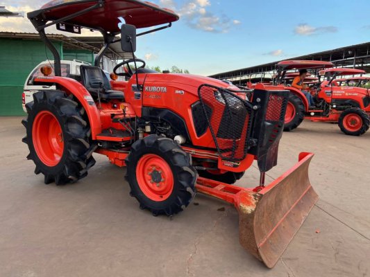  มาแล้วจ้า รถไถคูโบต้า  L4018+ใบดันดินหน้า+ผาน 1 ตัว  ดาวน์  35,000 บาท  สนใจ โทรเลยจ้า 089-0111624  เฮียเลี้ยงจ้า สอบถามหรือสามารถมาดูที่ร้านเราได้จ้...