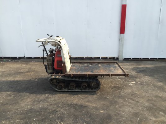 รถบรรทุกตะขาบ ใหญ่ 7.5hp. MAMETORA  เกียร์ยาว เกียร์เร็ว วิ่งเร็ว 3เกียร์หน้า 1ถอย  เครื่องช่วงล่างสภาพดี สวยเดิม น่าใช้งาน  ลุยได้ทุกที่ไม่ติดหล่ม อึ...