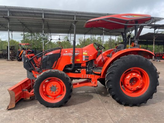 ขายสด ขายผ่อน มองหารุ่นนี้เลย คันใหญ่ใช้ดี  รถไถคูโบต้ารุ่น MU5702-B+ใบดันดินหน้า+ผาน 1 ตัว ดาวน์  110,000  บาท สนใจโทรสอบถาม 089-0111624 เฮียเลี้ยงจ้...