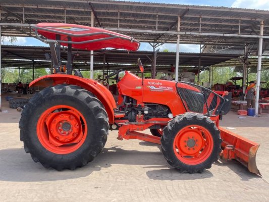 คล่องตัวถึงขีดสุด ดันแรงดี  คันใหญ่ รถไถคูโบต้ารุ่น MU5702 B ใบดันดินหน้า ผาน 1 ตัว ดาวน์  90,000 บาท สนใจโทรสอบถามหรือมาดูที่ร้านเราได้จ้า...