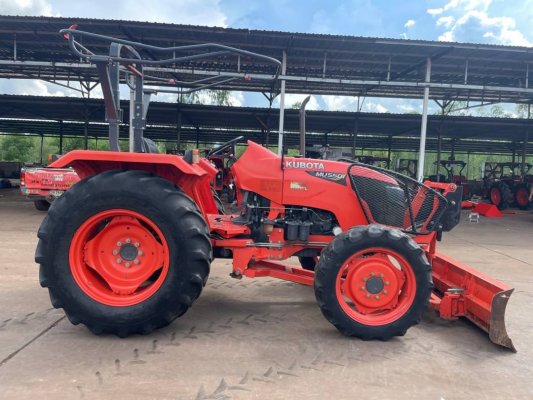 คันใหญ่ ดันดี ดาวน์ถูกๆ รถไถคูโบต้ารุ่น MU5501 ใบดันดินหน้า ผาน 1 ตัว ดาวน์  5,000 บาท สนใจโทรสอบถามหรือมาดูที่ร้านเราได้จ้า ...