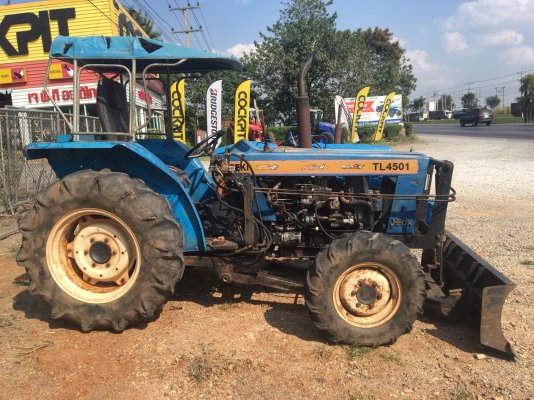 ขายด่วน !! ISEKI TL4501 45 แรงม้า สองเพลา ใบดัน...