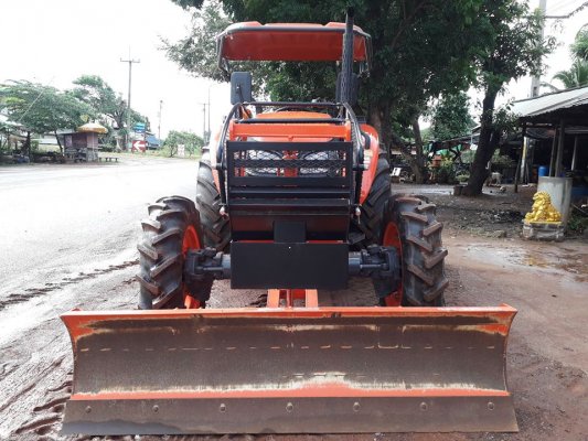 รถแทรกเตอร์ KUBOTA M6040SUD +อุปกรณ์ใบมีดหน้า+ผาน(สามารถเลือกอุปกรณ์ต่อพวงได้)...