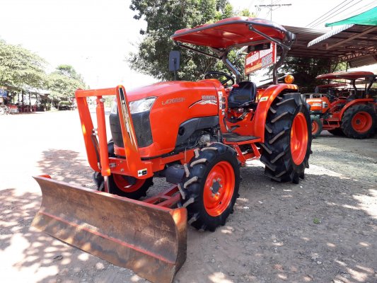 รถแทรกเตอร์ KUBOTA L4708SP +อุปกรณ์ใบมีดหน้า+ผาน(สามารถเลือกอุปกรณ์ต่อพวงได้)...