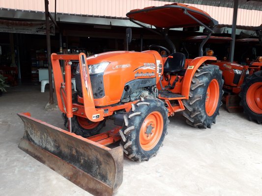 รถแทรกเตอร์ KUBOTA L4708SP +อุปกรณ์ใบมีดหน้า+ผาน(สามารถเลือกอุปกรณ์ต่อพวงได้)...