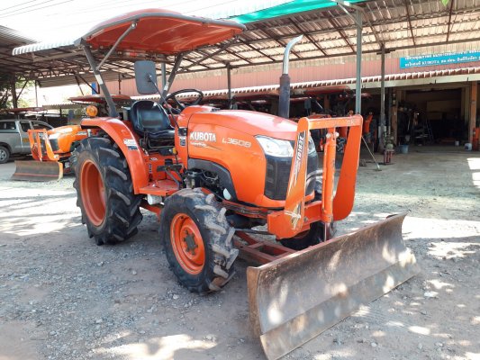 รถแทรกเตอร์ KUBOTA L3608DT +อุปกรณ์ใบมีดหน้า+ผาน(สามารถเลือกอุปกรณ์ต่อพวงได้)...