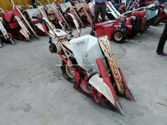 ขาย รถเกี่ยวข้าวเดินตาม YANMAR รุ่น YB250 รหัสสินค้า 50109001โทร087-677-3704 Line ID:nihonmono  ...