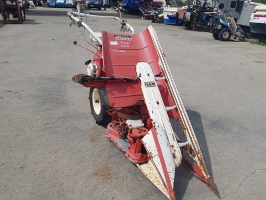 รถเกี่ยวข้าว มัดคอรวงแบบเดินตาม ยี่ห้อ KUBOTA รุ่น HD300...