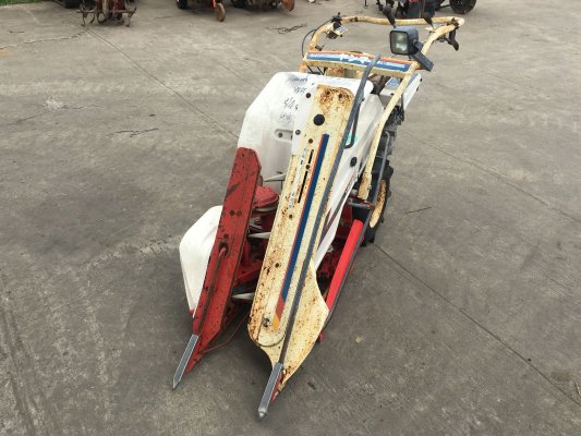 ขายรถเกี่ยวข้าว มัดคอรวงแบบเดินตาม ยี่ห้อ YANMAR รุ่น YB35...