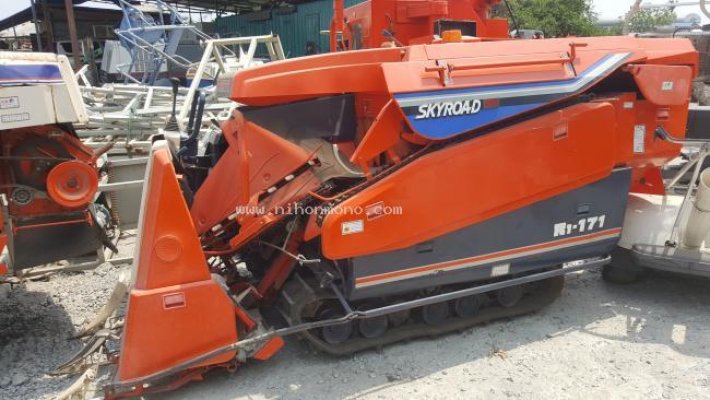 ลด 35% รถเกี่ยวข้าวนั่งขับ KUBOTA รุ่นR1-171 รหัสสินค้า 81004704 โทร  087-677-3704 Line ID:nihonmono...