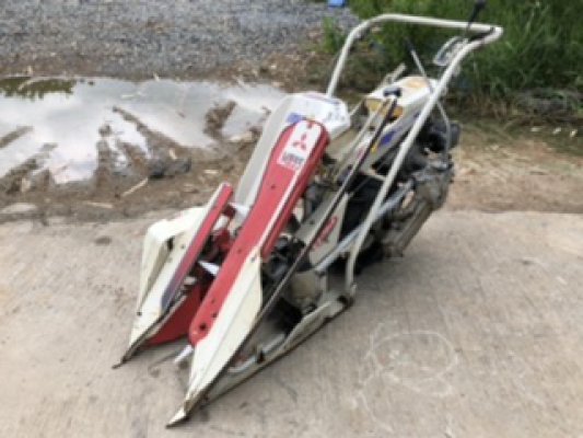 ขายรถเกี่ยวข้าวแถวเดียวแบบเดินตาม Mitsubishi MB35(ล้อเดียว)...