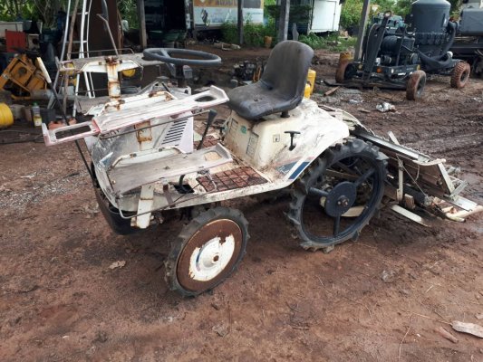 ขายตามสภาพ ถูกๆ ครับ รถดำนา YANMAR นั่งขับ เบนชิน 4 แถว เก่าญี่ปุ่น...