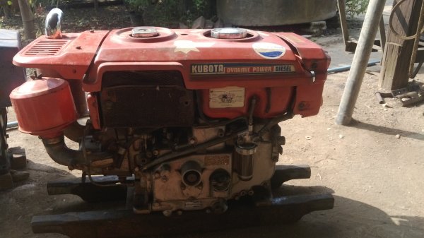 ขายเครื่อง kubota 8500 บาท...