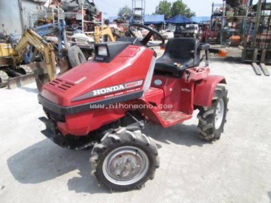 รถพรวนดินนั่งขับ รหัสสินค้า : 13001554 ยี่ห้อ : HONDA รุ่น : RT1100 MIGNTY-11 ชมสินค้าอื่นๆ เพิ่มเติมที่ www.nihonmono.com...