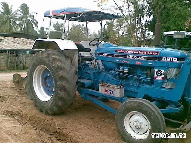 รถแทรกเตอร์4ล้อ หรือรถไถFORD6610 เสื้อลาย...