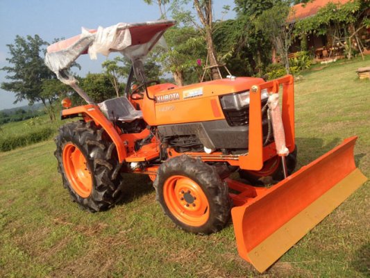 รถไถkubota L4508 พร้อมดันหน้า/พานหลัง6  ใหม่...