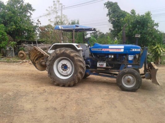 ขายรถไถFORD 6610เสื้อลาย ป้ายแดง สงวนพงษ์ เอกสารเล่มทะเบียน เครื่องดี ปั๊มแรง สภาพพร้อมลุยงาน ใบมีดพร้อมผานหลัง ยางดี จัดไฟแนนซ์เสร็จภายใน1วัน https:/...