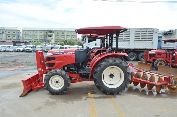 สยามอินเตอร์ เปิดประมูลรถแทรกเตอร์ยี่ห้อ YANMAR รุ่น EF393 19 กันยานี้...