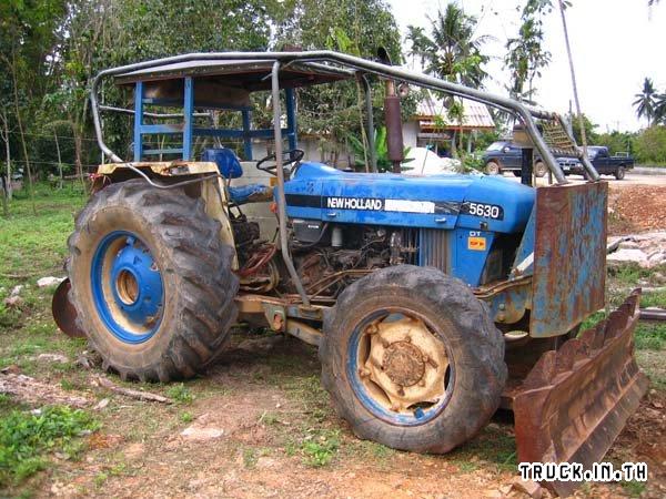 ขาย newholland 5630 ดันหน้าพร้อมผานหลัง KK ตามสภาพนะครับ ราคาต่อรองกันได้...