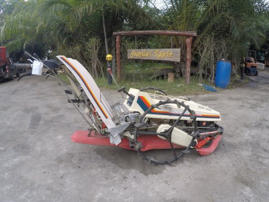 ขายรถดำนา YANMAR รุ่น AP20 ขนาด2แถว สภาพสวยจัดเหมือนป้ายแดง ใช้งานมาน้อย ใช้ได้ดี ใช้ได้จริง ราคาถูก...