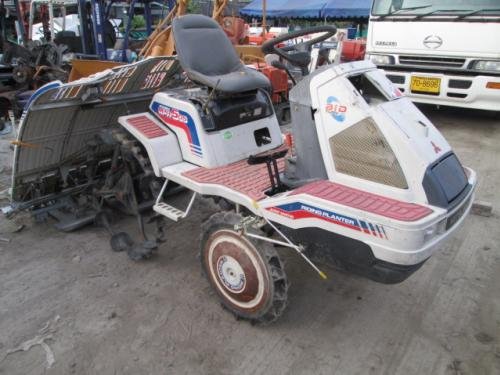 รถปลูกข้าวนั่งขับ รหัสสินค้า :13001261  MITSUBISHI  สตาร์ทกุญแจ 5 แถวปลูก...