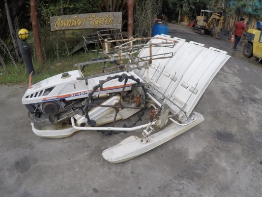 ขายรถดำนาเดินตาม4แถว KUBOTA S1-4D HDL มือสองญีปุ่นรุ่นใหม่ ครบสมบูรณ์ ใช้แล้วรวย.........