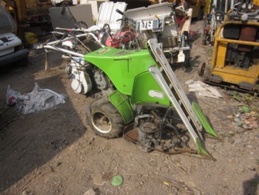 รูปเต็มๆครับ รถเกี่ยวข้าวแล้วมัด วางราย แบบเดินตาม BZ 300 มือสองญี่ปุ่น พร้อมใช้งาน...