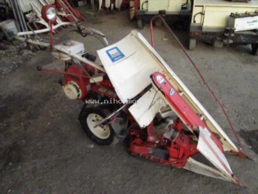  รถเกี่ยวข้าวเดินตาม ยี่ห้อ : KUBOTA รุ่น : HE305  รหัสสินค้า : 14002145...