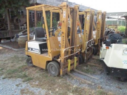  รถยก ยี่ห้อ : KOMATSU รุ่น : FG09-2 รหัสสินค้า : 80802449...