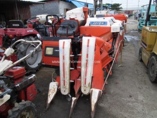  รถเกี่ยวข้าวนั่งขับ ยี่ห้อ : KUBOTA รุ่น : RX1100  รหัสสินค้า : 13001476...