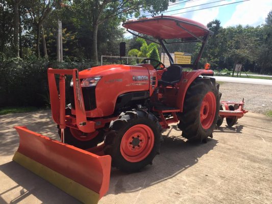 ขายรถไถ Kubota L4708(4WD) พร้อมใบมีดและผานพรวนช้าง 24x5 พร้อมใช้งาน...