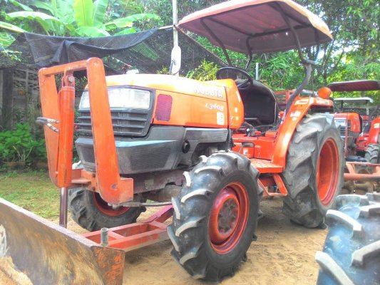 ขายรถไถ KUBOTA L3408?พร้อมดันหน้า ผานหลัง รถสวยเครื่องดี ระบบสมบูรณ์พร้อมใช้งาน ราคา 200,000  ร้าน DC Tractor Rayong 0818618678,0899347475  อ.แกลง จ.ร...