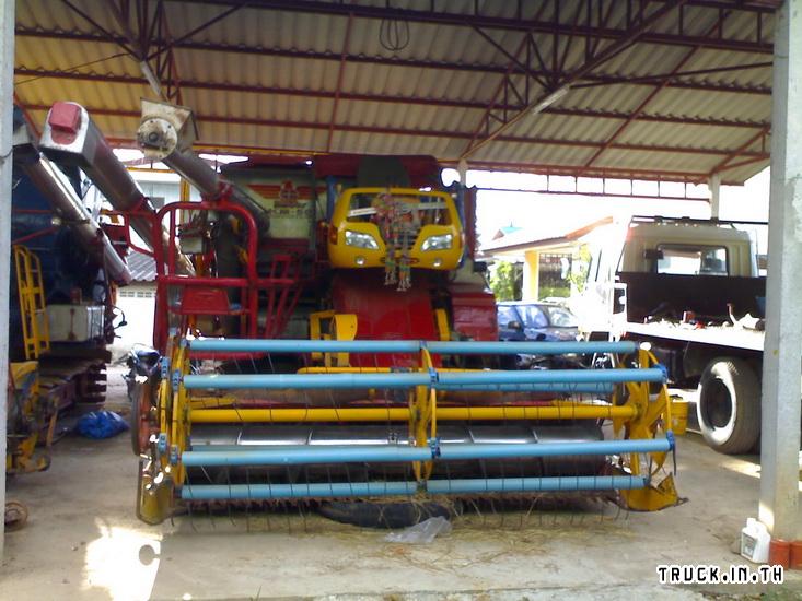 ขายรถเกี่ยวข้าว ยี้ศักดิ์พัฒนา ปี50 รุ่น KM 50 เครื่องใหม่ HINO JO8C 215HP  ราคา 1,050,000 บาท ...