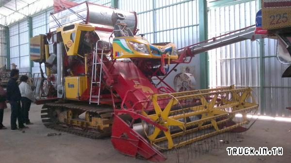 ขายรถเกี่ยวข้าว เกษตรพัฒนา รุ่นจ้าวช้างไวไฟ วีโก้ ปี50 เครื่อง mitsibishi 6D17 24V 220HP TURBO ราคา 1,250,000 บาท ...