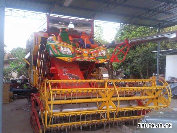 ขายรถเกี่ยวข้าว เกษตรพัฒนา รุ่นจ้าวช้างไวไฟ สภาพใหม่ 99%...