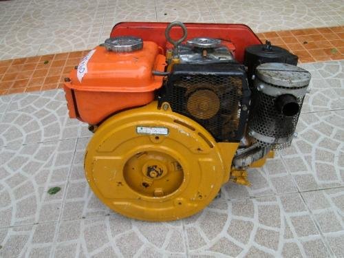 เครื่องยนต์  รหัสสินค้า :13001341 ยี่ห้อ : KUBOTA เครื่องดีเซล 6ps. 2650rpm....