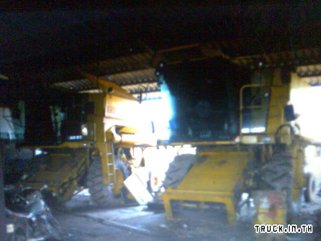 ขายรถเกี่ยว นิวฮอนแลน TF44  ถูกมาก  สนใจราคาคุยกันได้ครับ...